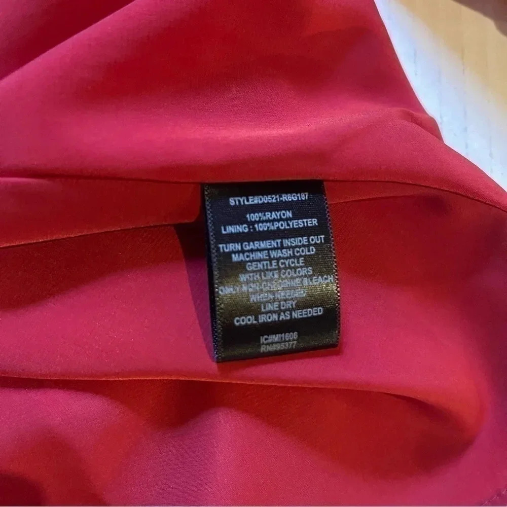 Sanctuary mini dress, size XS (red with subtle print) - Picture 5 of 6